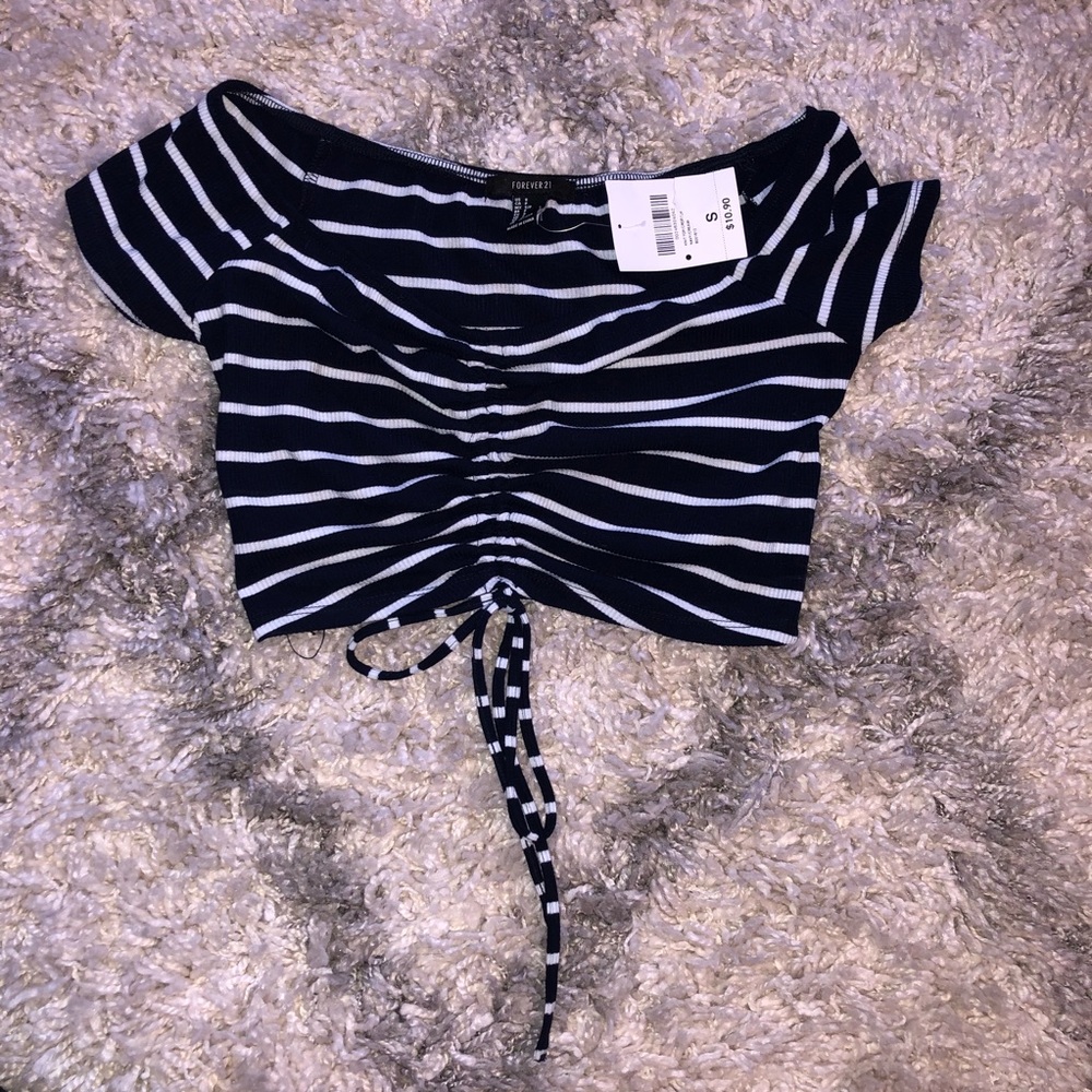 Forever 21 size small rubbed off the shoulder top